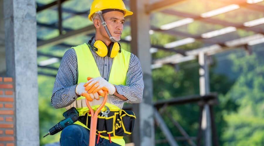 Professional gutter cleaning in Hartly, DE